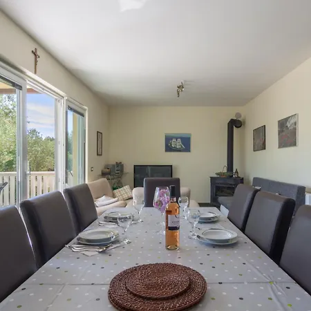 بيت للعطل Tea By Interhome Neviđane